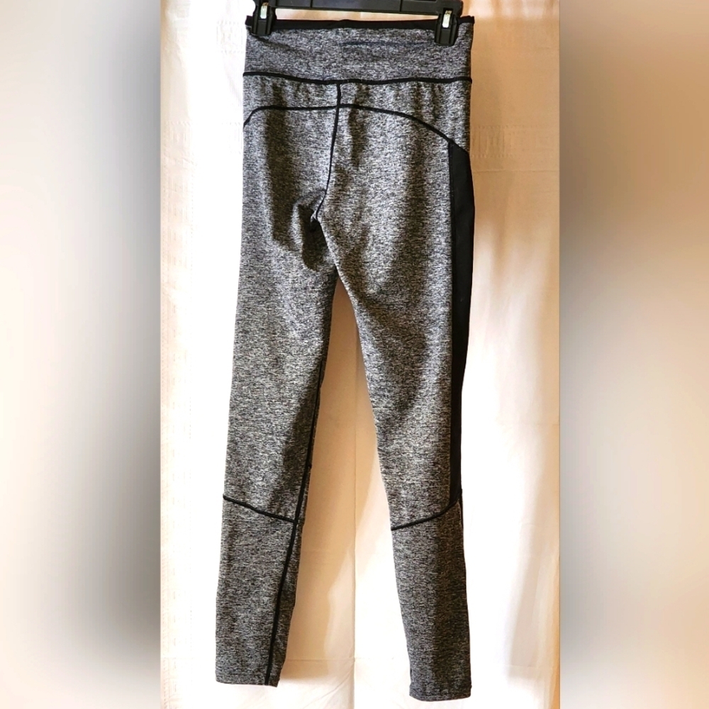 Victoria's Secret PINK Gray & Black Leggings Silver Glitter Graphic Logo Sz M/L - Picture 6 of 9